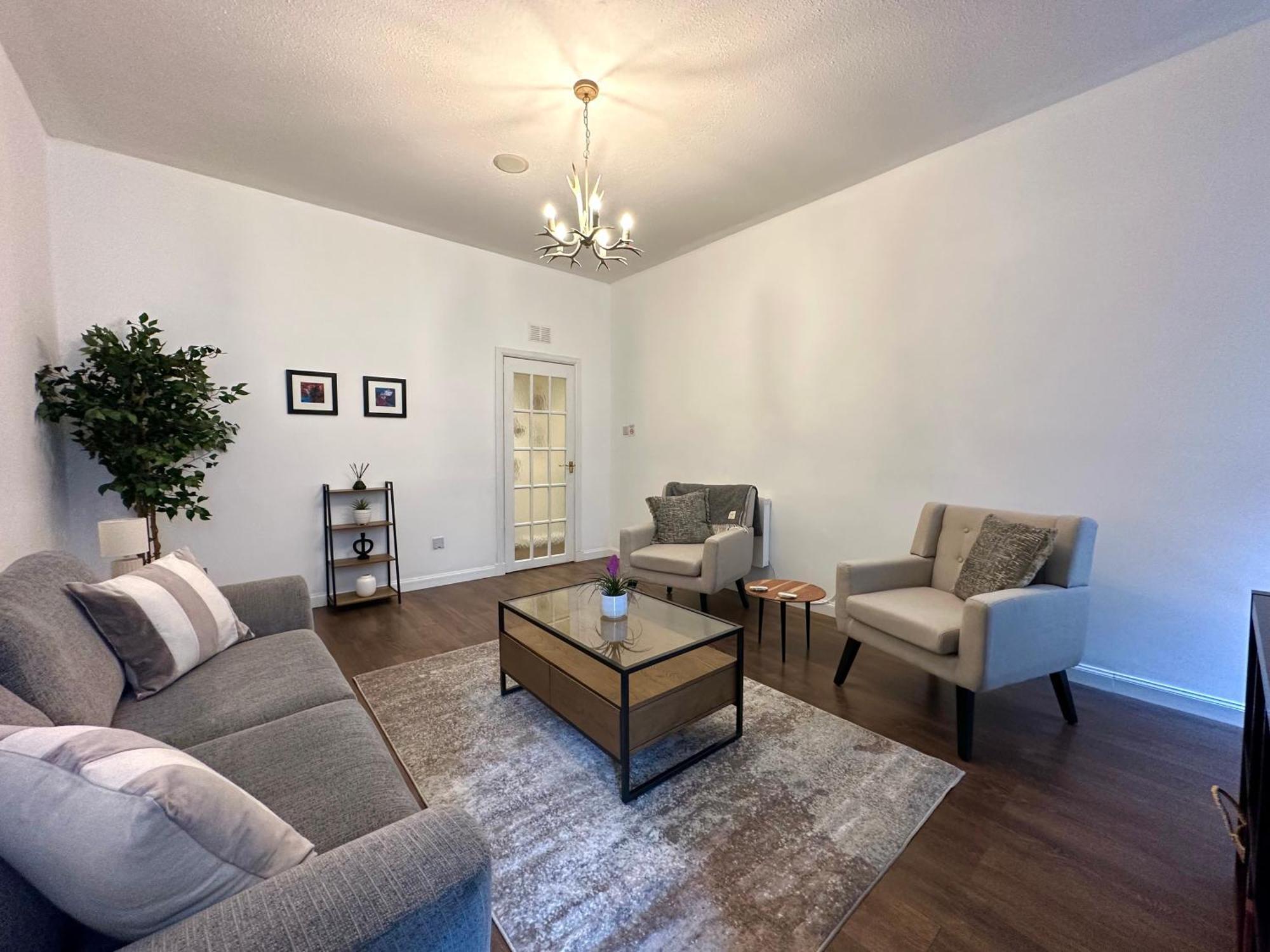 Large City Centre Apartment Perth Bagian luar foto